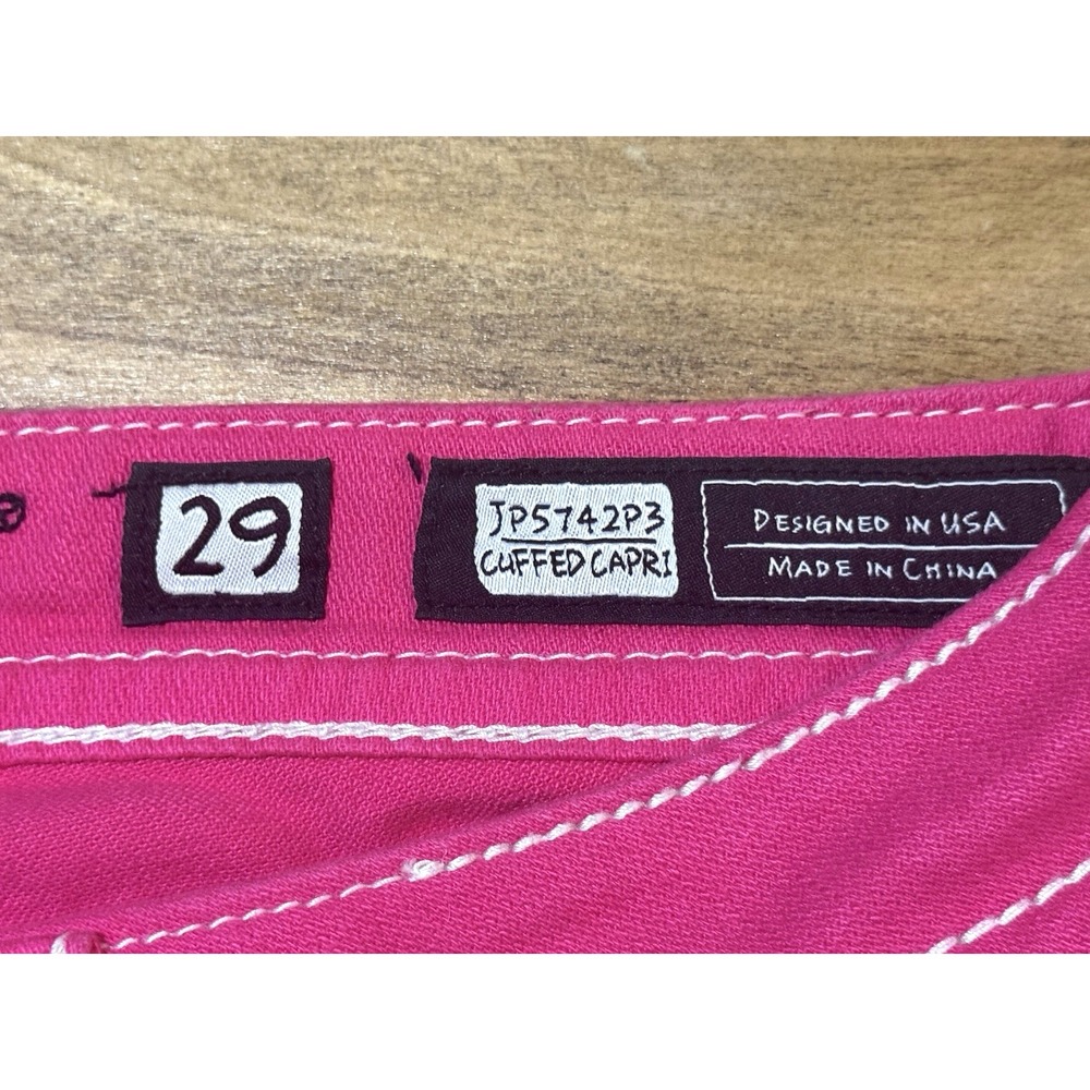 Vintage Miss Me Pink Capri Jeans Women 29 Wing Cross Embellished Y2K Cropped - Picture 9 of 11